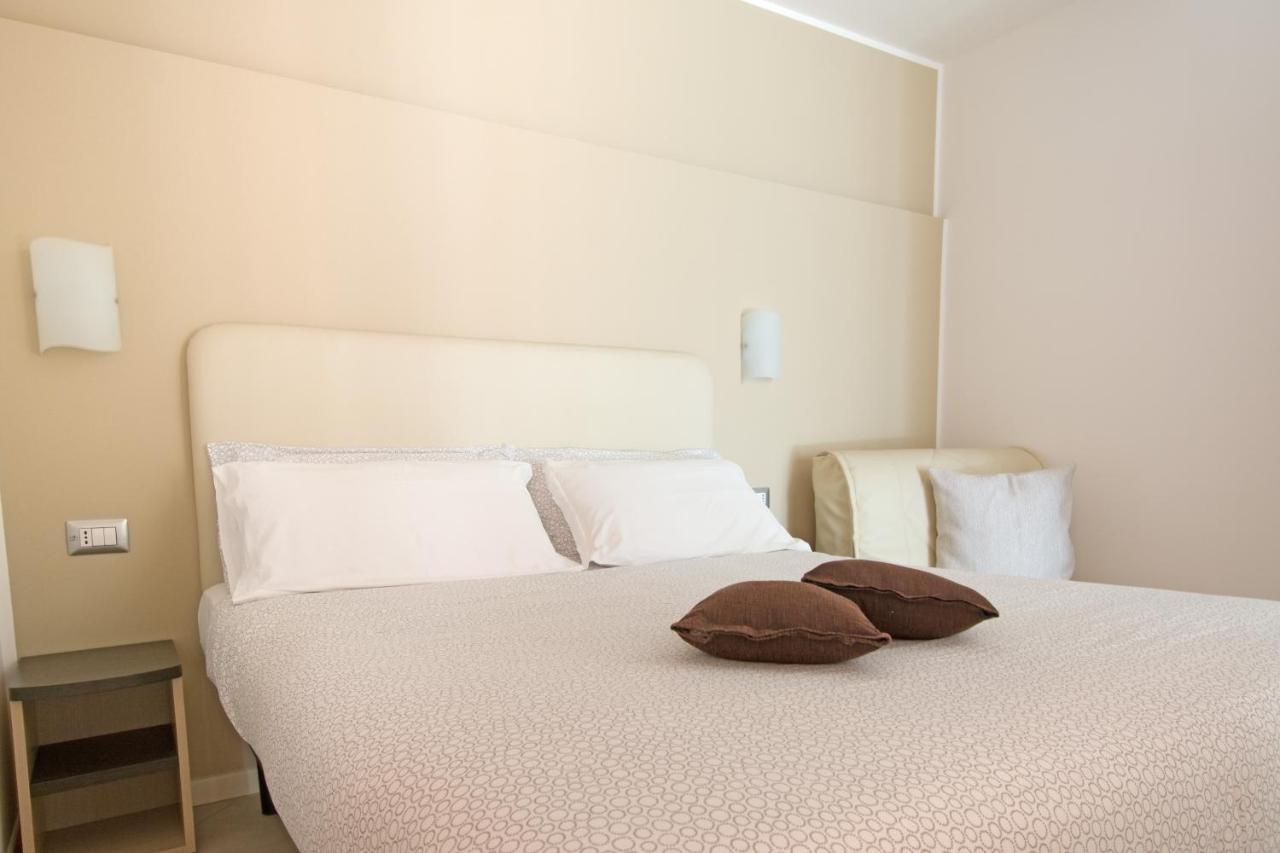 Residence Perla Misano Adriatico Luaran gambar