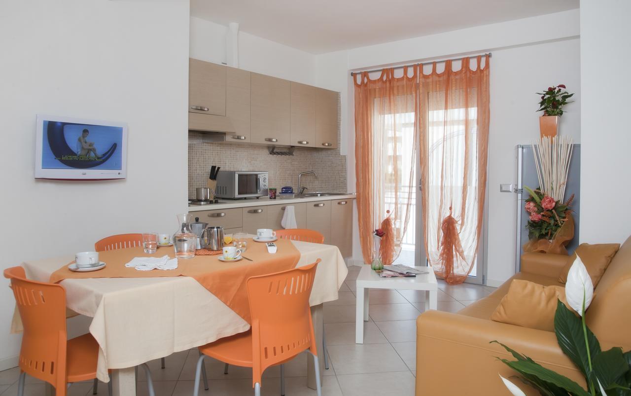 Residence Perla Misano Adriatico Luaran gambar